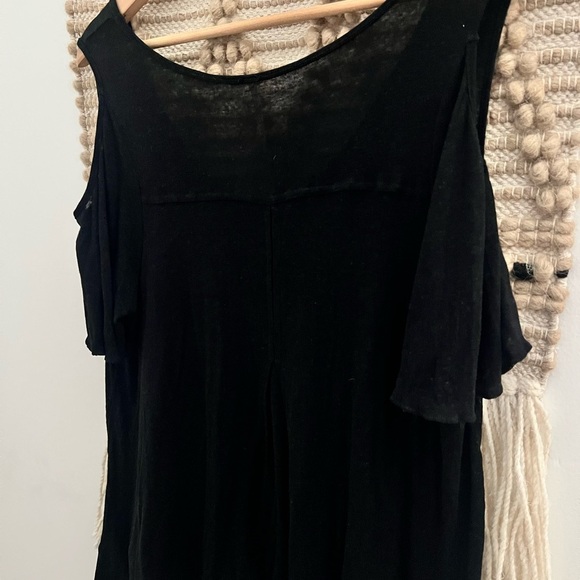 FREE PEOPLE | Cold shoulder Top - Picture 9 of 10